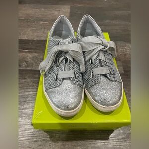 FINAL PRICE DROP Gianni Bini Harlita Silver Leather Metallic Glitter Sneakers